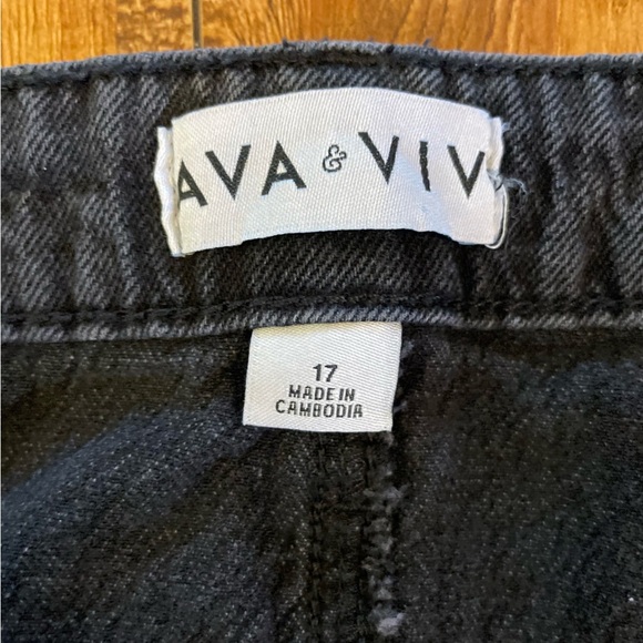 AVA & VIV Women’s Black Distressed Denim Jean Cargo Slim Skirt Size 17 - Picture 2 of 12